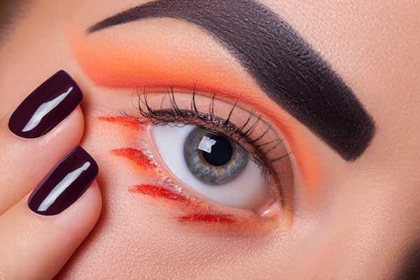 eye-makeup-and-manicure